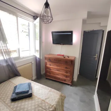 בית הארחה Little Italy Mérignac